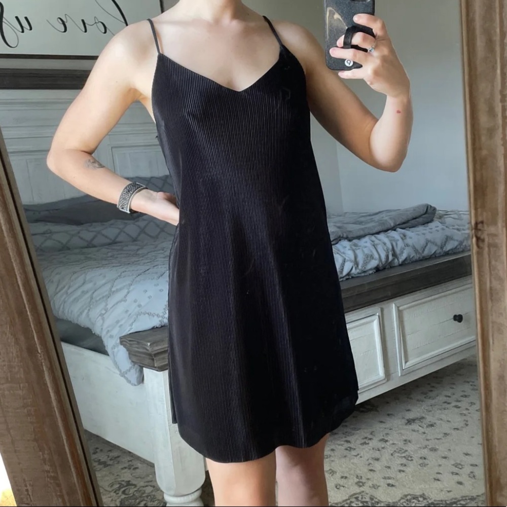 Ribbed Black Dress - Picture 1 of 5